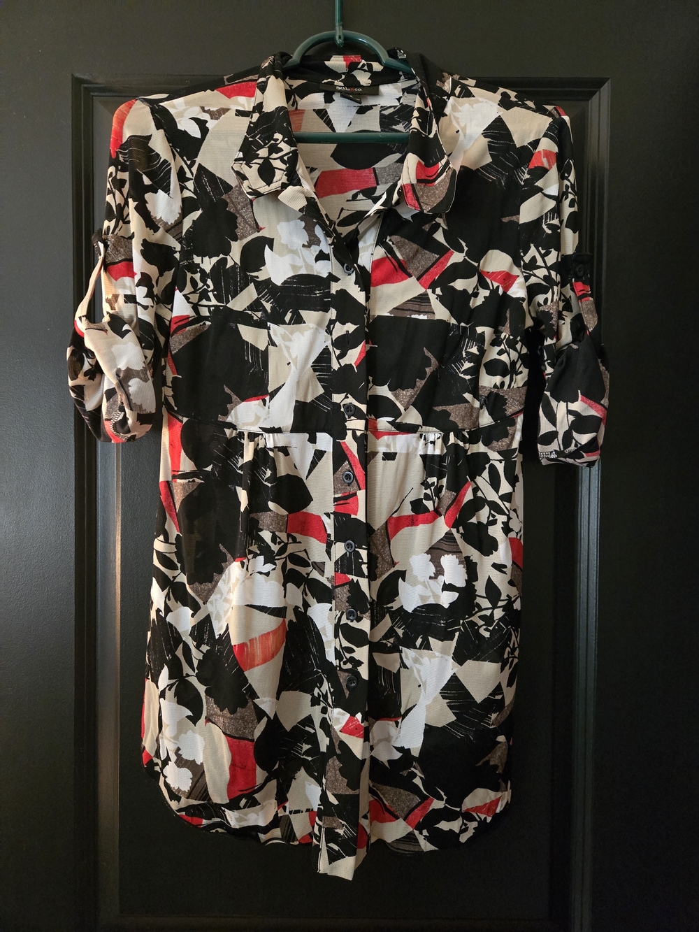 Style & Co. Black White Tan and Red Abstract Print Top
